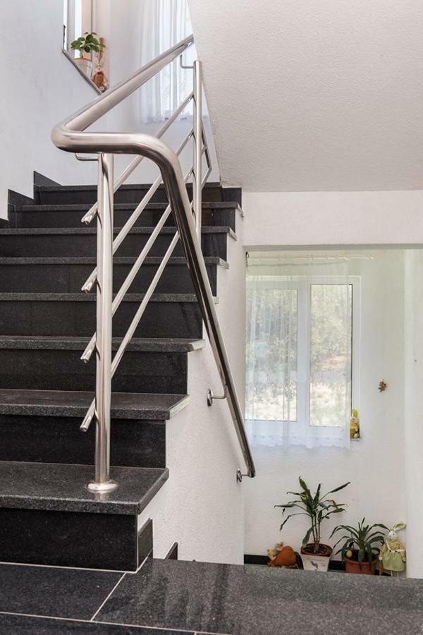 Apartmani Nina Шибеник Экстерьер фото