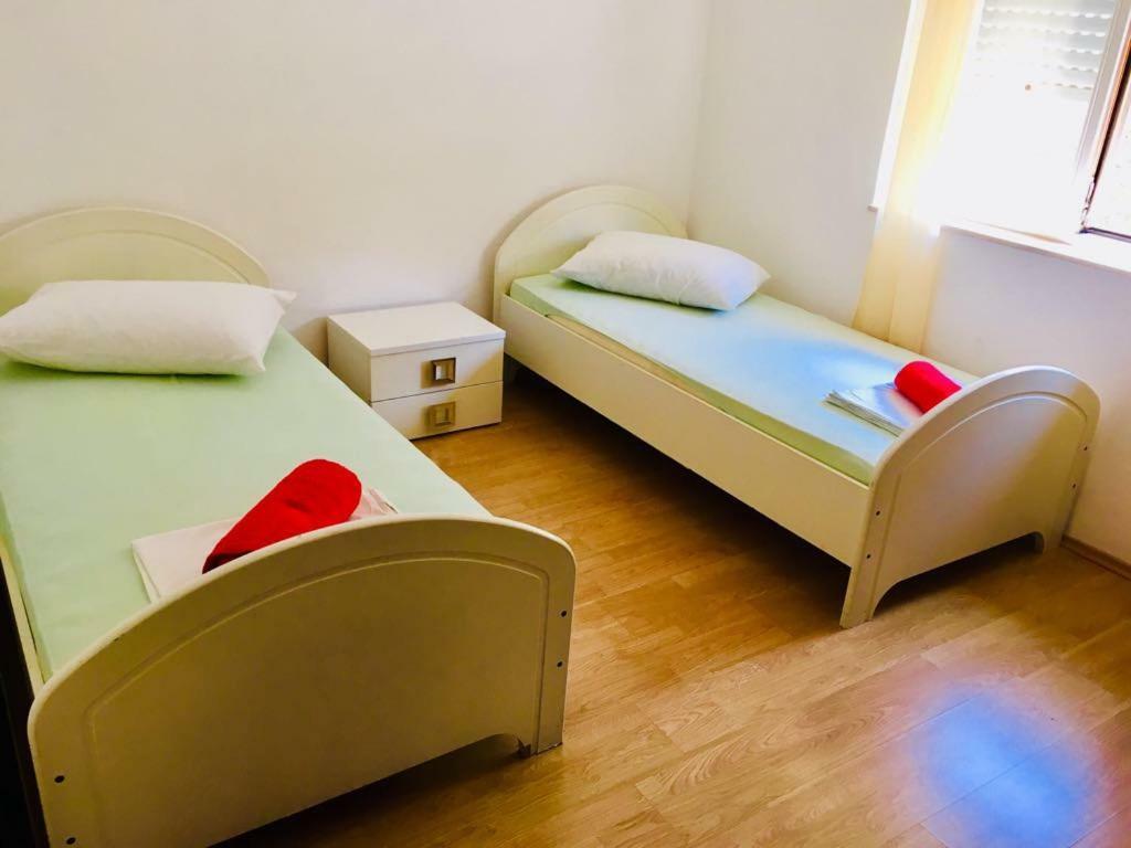 Apartmani Nina Шибеник Экстерьер фото
